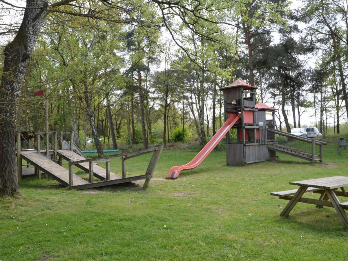 Detached Bungalow With Lovely Covered Terrace In A Nature Rich Holiday Park Stramproy Exterior photo