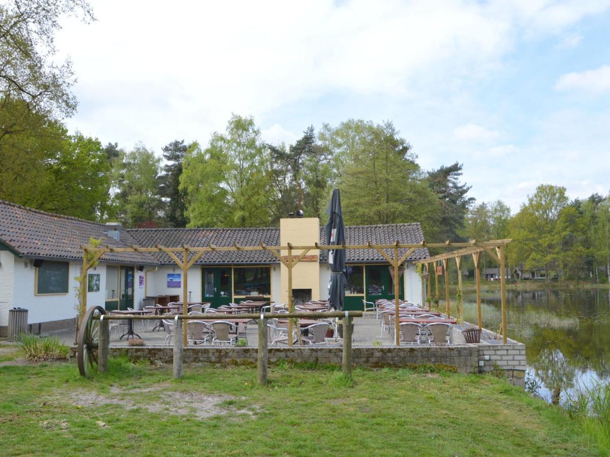 Detached Bungalow With Lovely Covered Terrace In A Nature Rich Holiday Park Stramproy Exterior photo