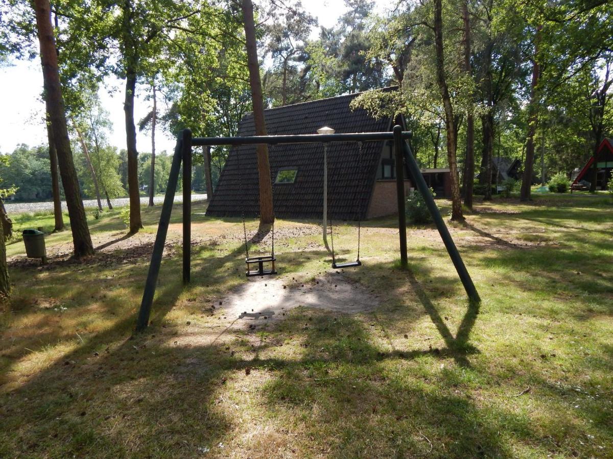Detached Bungalow With Lovely Covered Terrace In A Nature Rich Holiday Park Stramproy Exterior photo